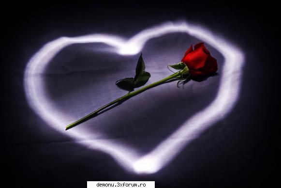 ai poezii de dragoste ( creatii proprii )??? - Nostalgie albastră - cea mai buna poezie de dragoste